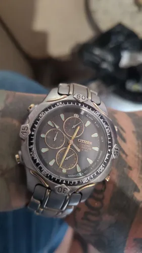 Relógio citzen titanium  eco drive