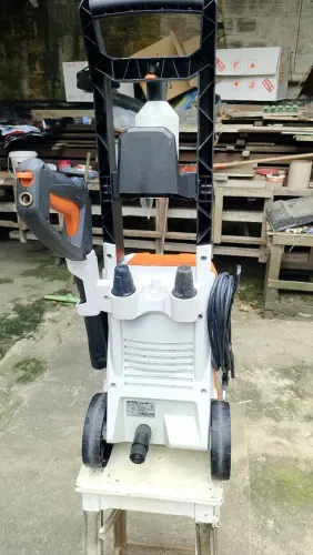 Vende-se máquina de Alta pressão Stihl RE 90