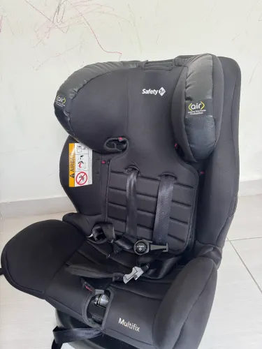 Cadeirinha Safety 1st 1 ano de uso