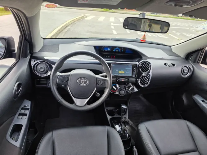 Toyota Etios XLS Sedan 1.5 Flex 16V 4P Aut. 2017