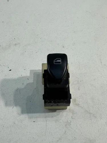 Botão Comando Vidro Chery Porta Qq 1.0 2015 Traseira Direita