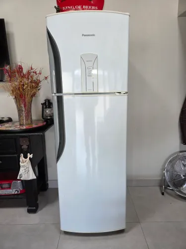 Geladeira Panasonic Frost Free 387L - 220V