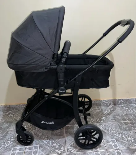 Carrinho mais bebê conforto