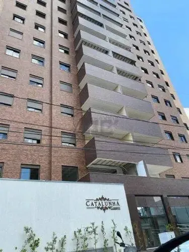Apartamento de 03 quartos no Edifício Catalunha - Todos os Santos.