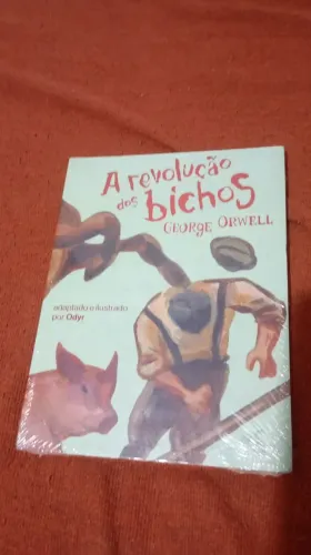 Livro HQ Revolução dos bichos