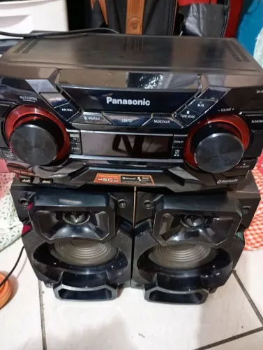 Som Panasonic aka  500wats bem cuidado