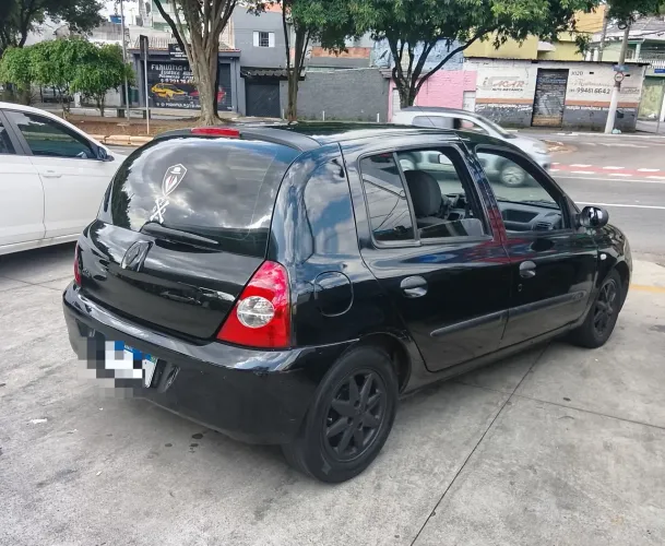 Renault Clio Hi-flex 1.0 16V 5P 2011