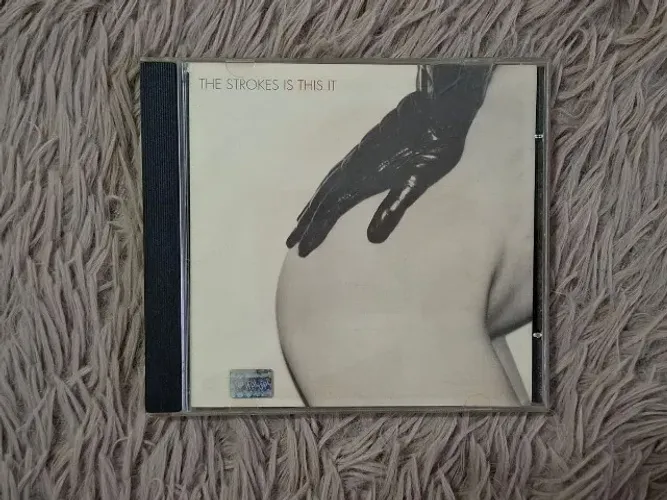 The Strokes Is This It CD