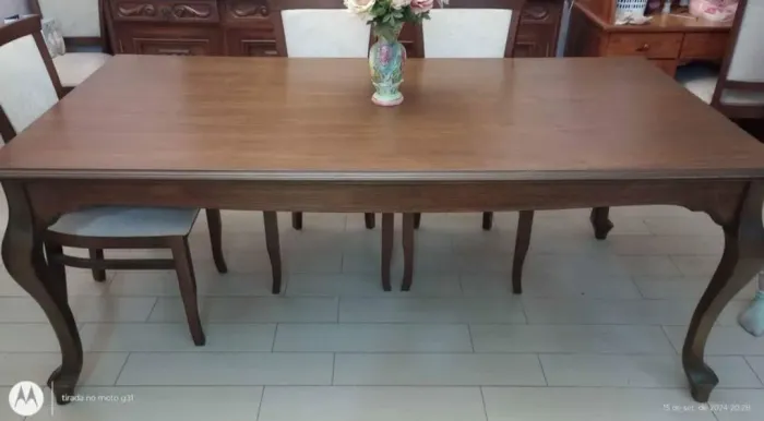 Linda mesa de Jantar Provençal - Estilo clássico e Acabamento refinado