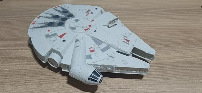 Nave Star Wars Milenium Falcon