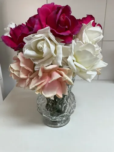 Vaso de vidro com flores