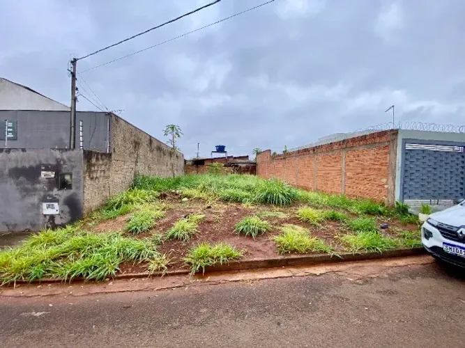 TERRENO COM VIZINHOS NO LOTEAMENTO PQ DOS SABIÁS - DIRETO COM A LOTEADORA