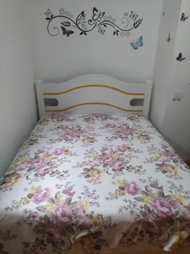 Cama queen marca Incabras