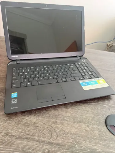 Notebook Toshiba Satellite C55, de 15,6