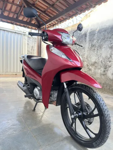 Honda Biz 125 EX 2025