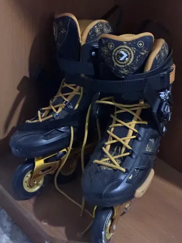 Patins inline esportivo
