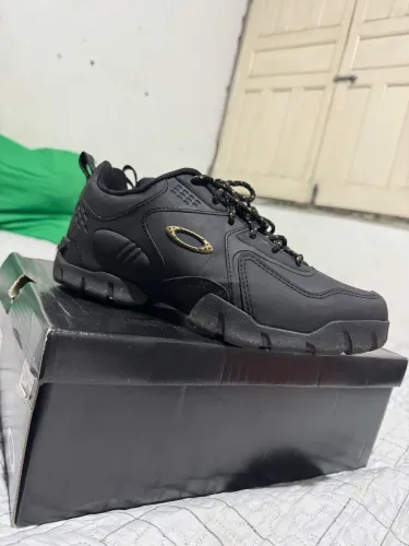 Bota oakley 