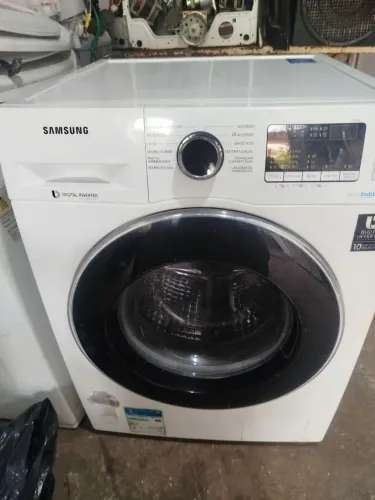 Máquina de lavar. Lava e seca Samsung 