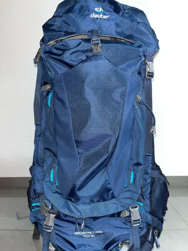 MOCHILA DEUTER AIRCONTACT PRO 70+15 ? GRANDE CAPACIDADE E ALTO PADRÃO