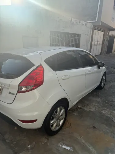 Ford Fiesta 1.5 16V Flex Mec. 5P 2014