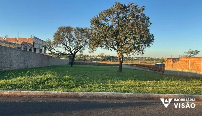 TERRENO À VENDA NO RESIDENCIAL MÁRIO FRANCO