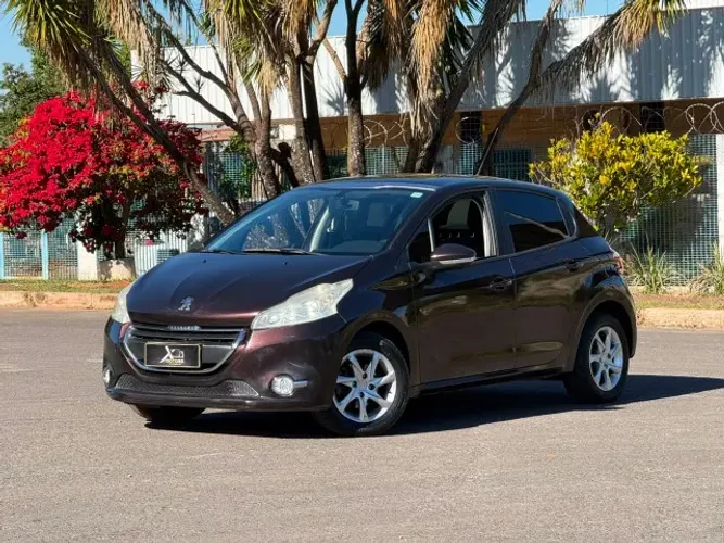Peugeot 208 Allure 1.5 Flex 8V 5P 2014