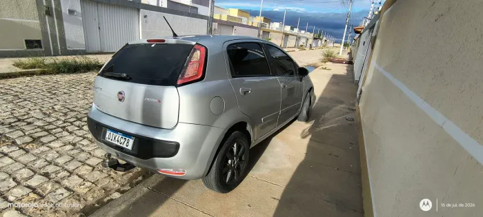 Fiat Punto Attractive 1.4 Fire Flex 8V 5P 2013