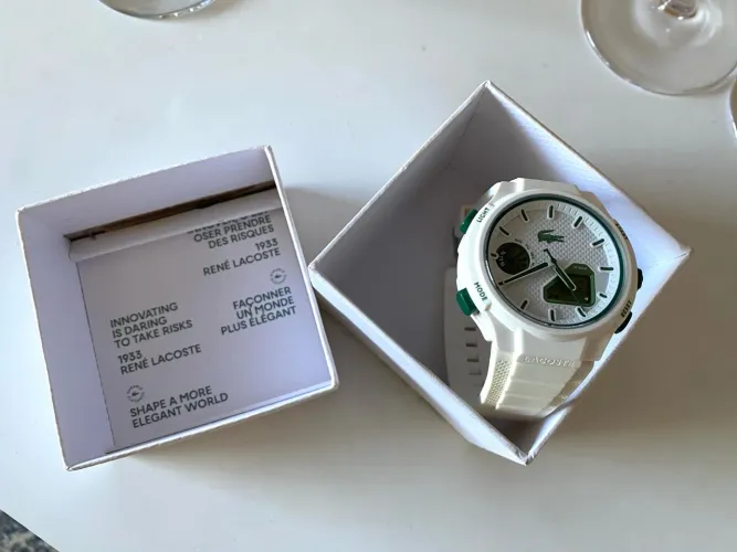 Relógio Lacoste branco original. Aproveitem!
