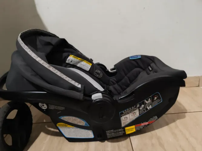 Conjunto Bebe conforto + Carrinho
