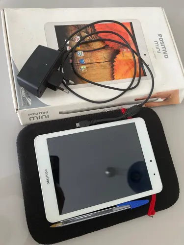 Tablet Positivo 7,85 polegadas