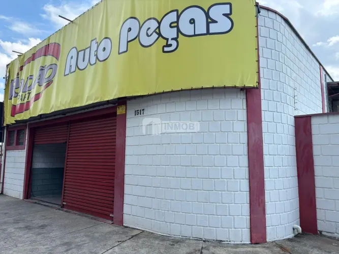 Galpão para Alugar no Parque São Luís, Taubaté - 400m²