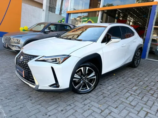 Lexus UX-250H Dynamic 2.0 16V Aut.(hybrid) 2019