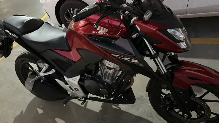 CB 300F 