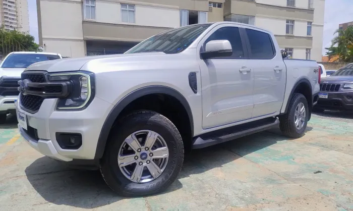 Ford Ranger XLS 2.0l 4X4 2025