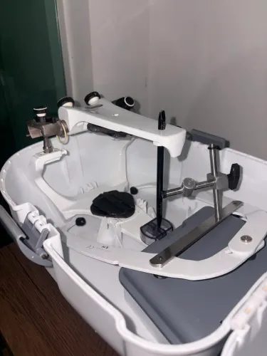 Vendo articulador 4000-s com arco facial Bio-art. Com todas as peças.