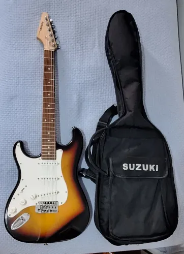 Guitarra Suzuki CANHOTO + BAG