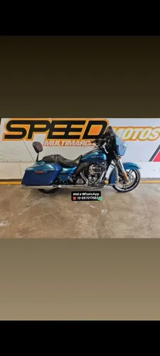 Street glide
