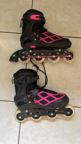 Patins - Seminovo (Usado três vezes apenas) SEMI PROFISSIONAL