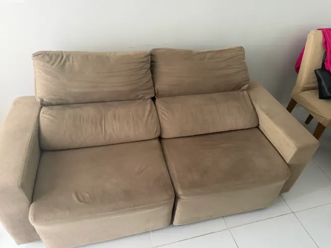 Vende-se sofá retrátil e reclinável