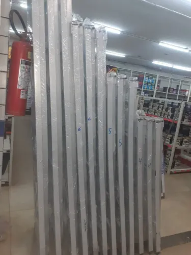 escada extensiva de aço 4 degraus 1,35 altura 199,90 a VISTA 