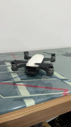 Drone Dji Spark Com Controle Carregador E Bateria