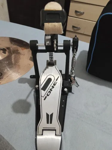 VENDO ACESSÓRIOS DE BATERIA,LEIAM O ANÚNCIO POR FAVOR.?