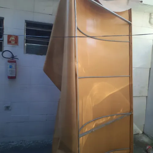 Toldo em Bom estado só lavar