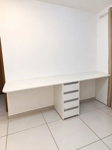 Mesa de escritório/Estudo