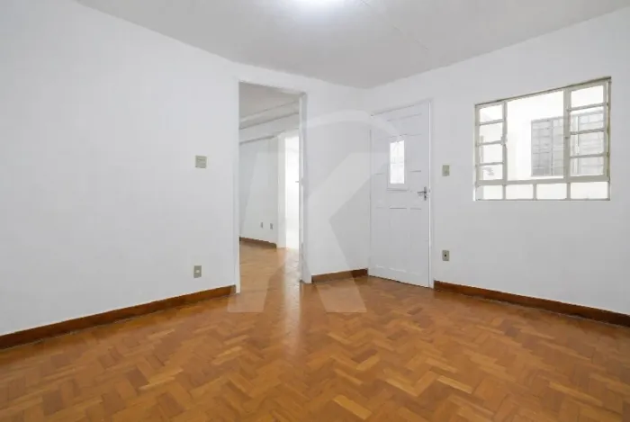 Casa de 55m² com 1 dormitório, sala, cozinha, banheiro e área de serviços no Imirim