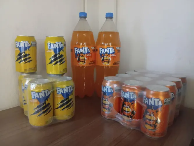 Latas de fanta de fnaf lacradas