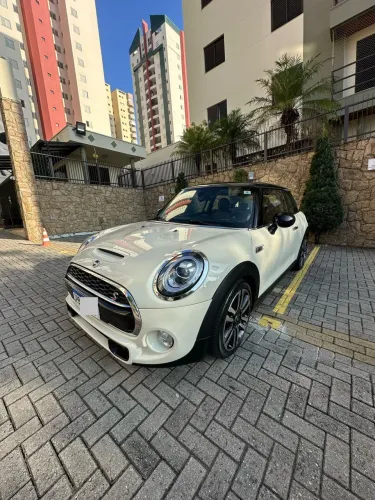 Mini Cooper S 2.0 Turbo 16V 3P Aut. 2019