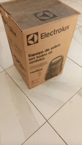 Vendo Aspirador de pó na caixa.