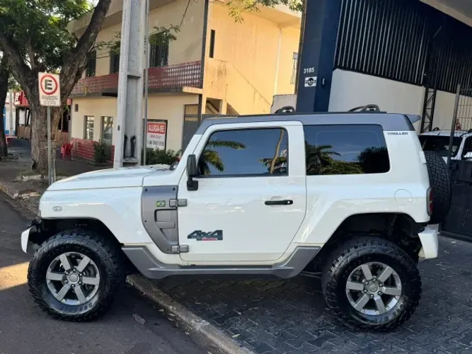 Troller T-4 4X4 3.2 20V TDI Cap. Rígida Diesel 2016