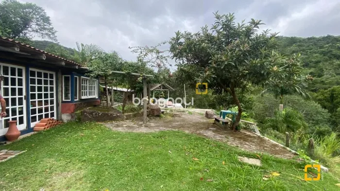 Brognoli Vende - Sitio com 3 Hectares na na Vargem Grande